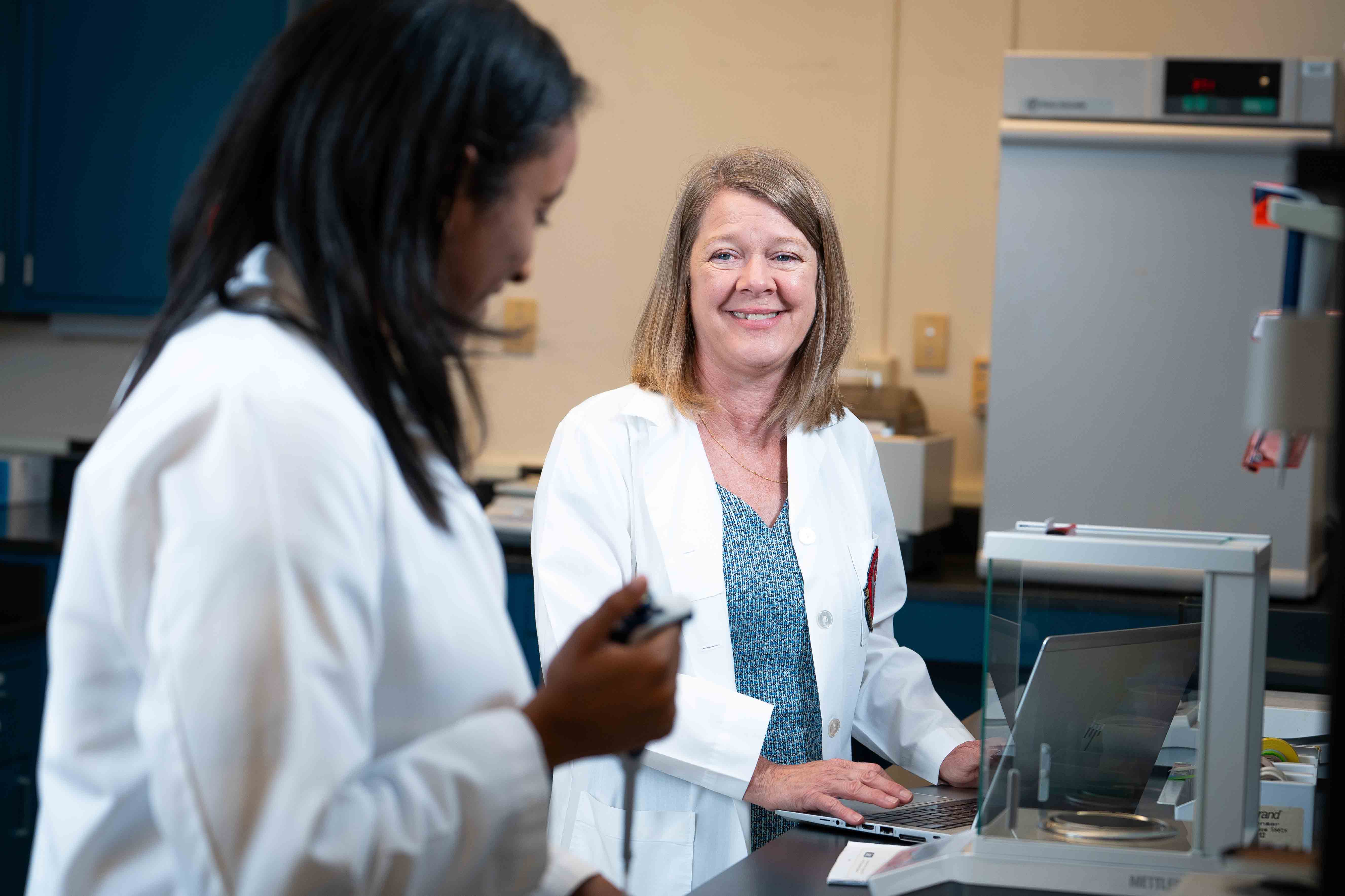 Jodi Ford in research lab