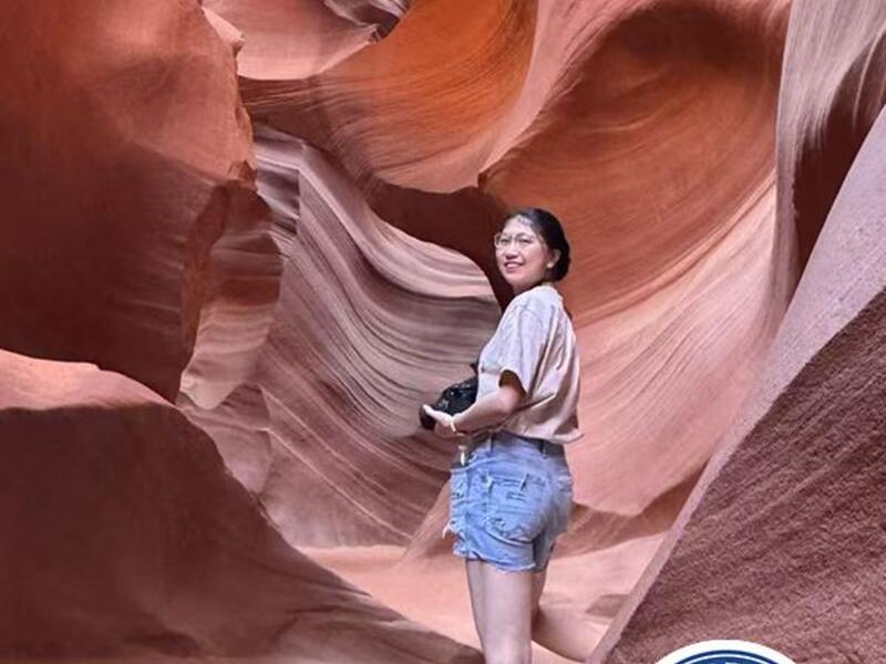 Jingyan Liu in Antelope Canyon