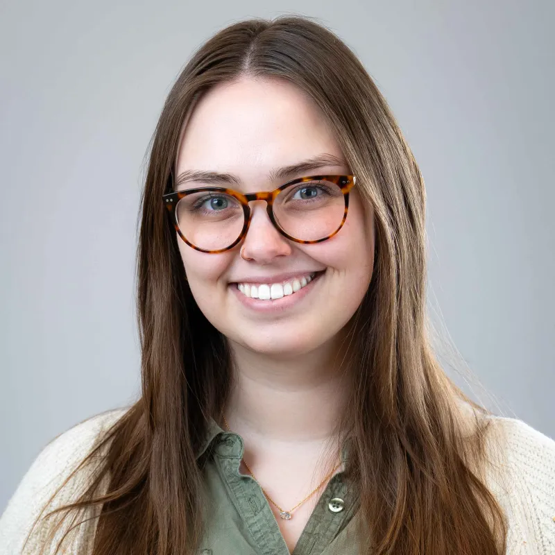 Hannah Shively portrait