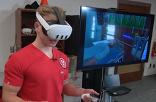 10TV story screengrab of student in virtual reality lab