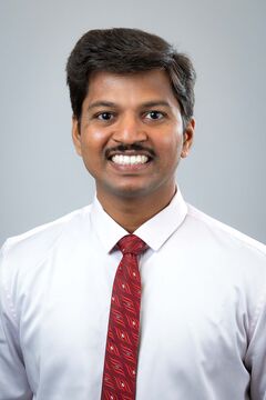 Karthikeyan Krishnamurthy portrait